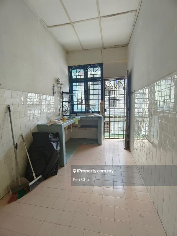 Townhouse for Sale in Taman Bukit Teratai, Ampang by Ken Chu - iProperty.com.my