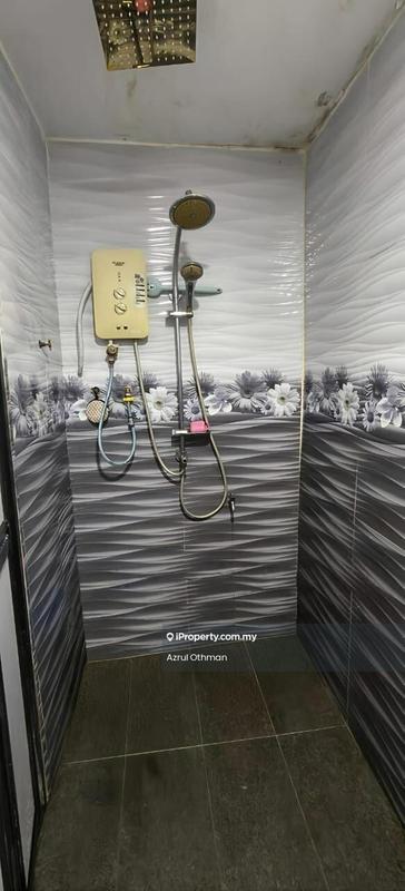 Rumah Berangkai 1 Tingkat untuk Dijual di Taman Desa Rhu, Sikamat oleh Azrul Othman - Bathroom - iProperty.com.my