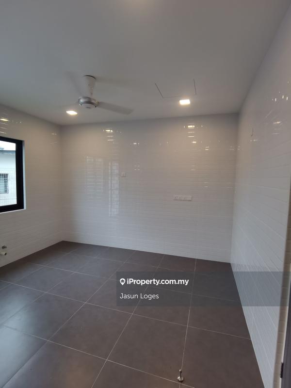 Semi-Detached House for Sale in Newly Rebuilt House at Seksyen 5, Bukit Gasing, Petaling Jaya by Jasun Loges - iProperty.com.my