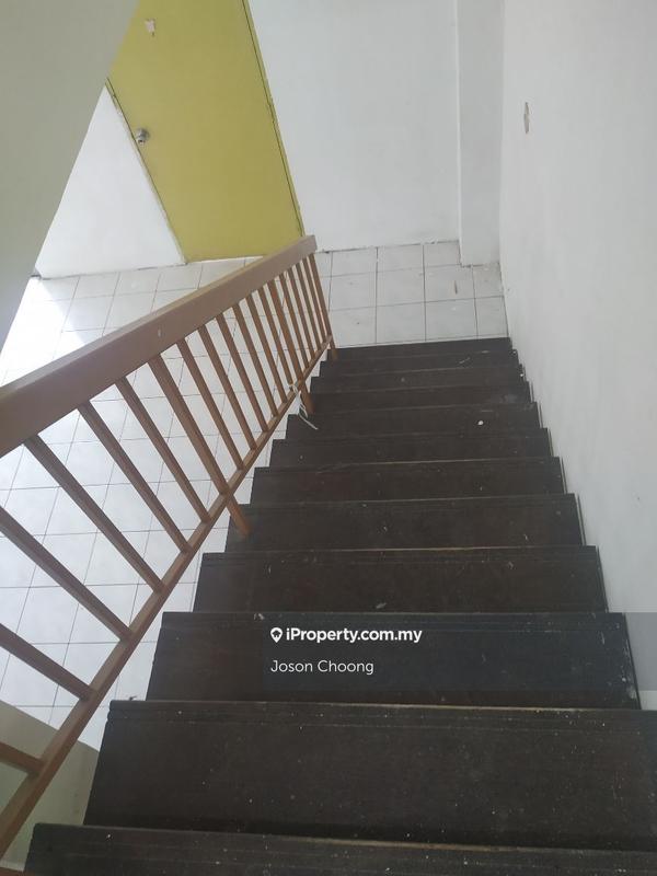 Rumah Teres 2-Tingkat untuk Dijual di Taman Bukit Serdang, Seri Kembangan oleh Joson Choong - iProperty.com.my