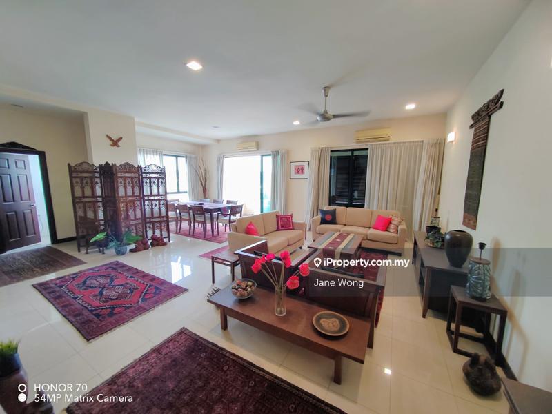 Living & Dining Area with lots of Natural Daylight