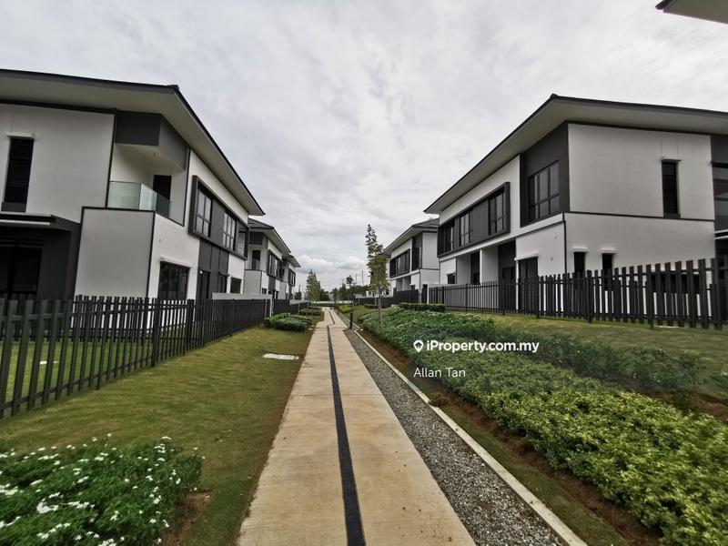 Rumah Berkembar untuk Dijual di Eco Ardence Dremien Setia Eco Park Aeres, Setia Alam oleh Allan Tan - iProperty.com.my