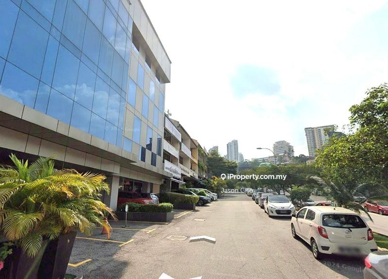 For Sale - EXCLUSIVE CORNER SHOP BELOW MARKET PRICE, GOOD BUY UNIT!