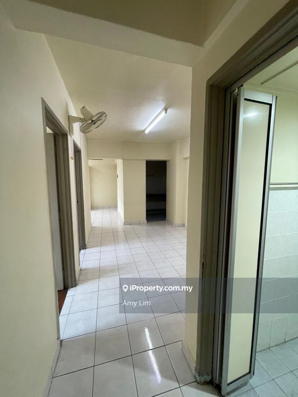 For Sale - Avenue Court