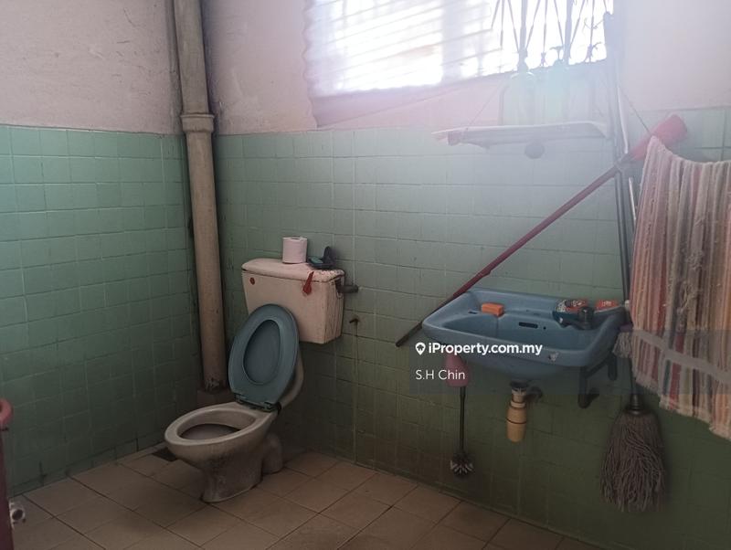 Bungalow House for Sale in Ampang Jaya, Ampang by S.H Chin - iProperty.com.my