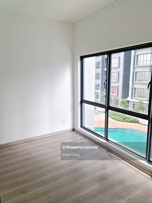 For Sale - The Holmes 2