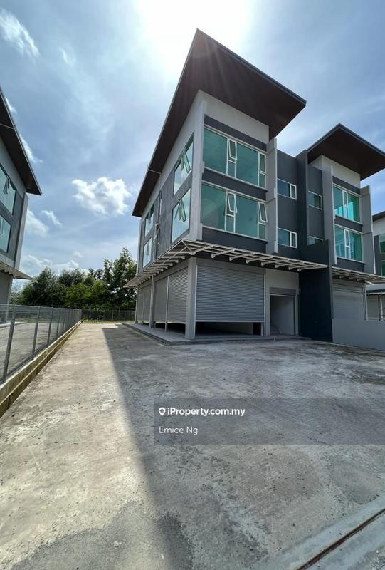 Semi-D Kilang untuk Dijual di Taman Inanam, Kota Kinabalu oleh Emice Ng - iProperty.com.my