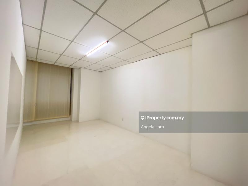 Shop / Office untuk Dijual di Kampung Sungai Kayu Ara, Petaling Jaya oleh Angela Lam - iProperty.com.my