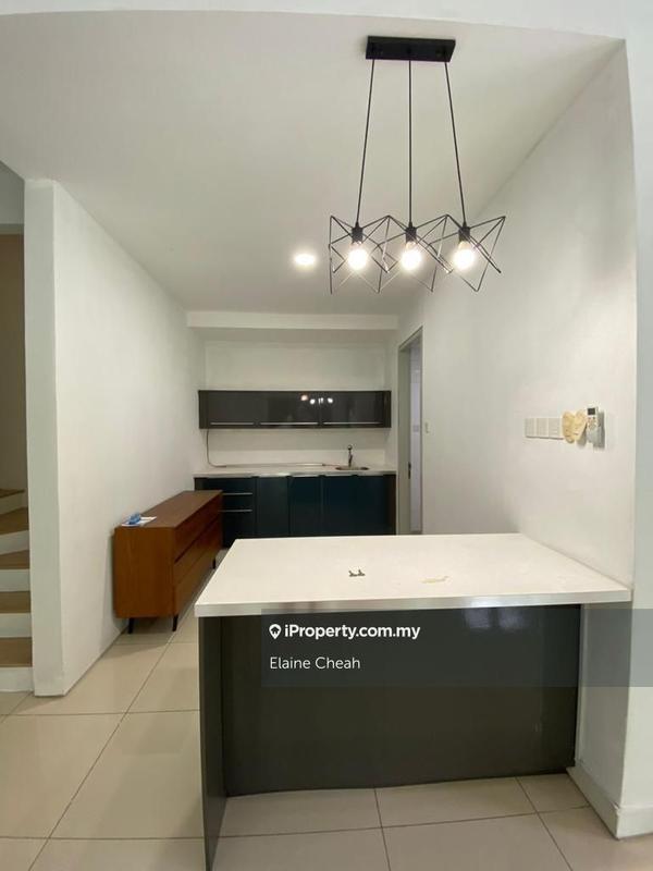 Rumah Bandar untuk Dijual di Sutera Damansara, Damansara Damai oleh Elaine Cheah - iProperty.com.my