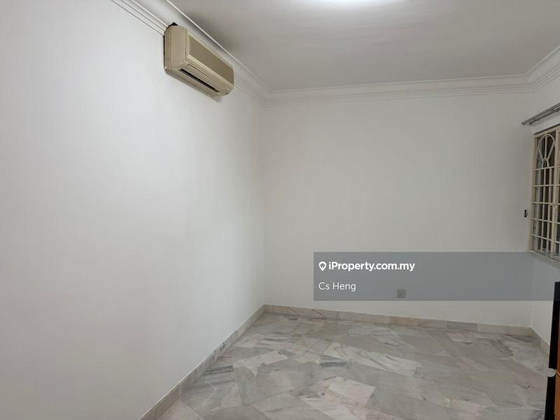 For Sale - Sri Intan 2