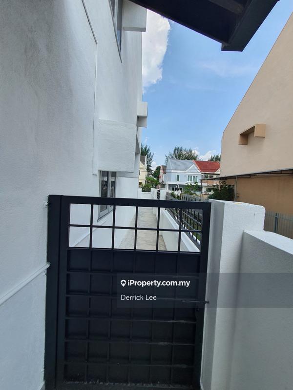 Rumah Berangkai 2 Tingkat untuk Dijual di Usj 2, Subang Jaya oleh Derrick Lee - iProperty.com.my