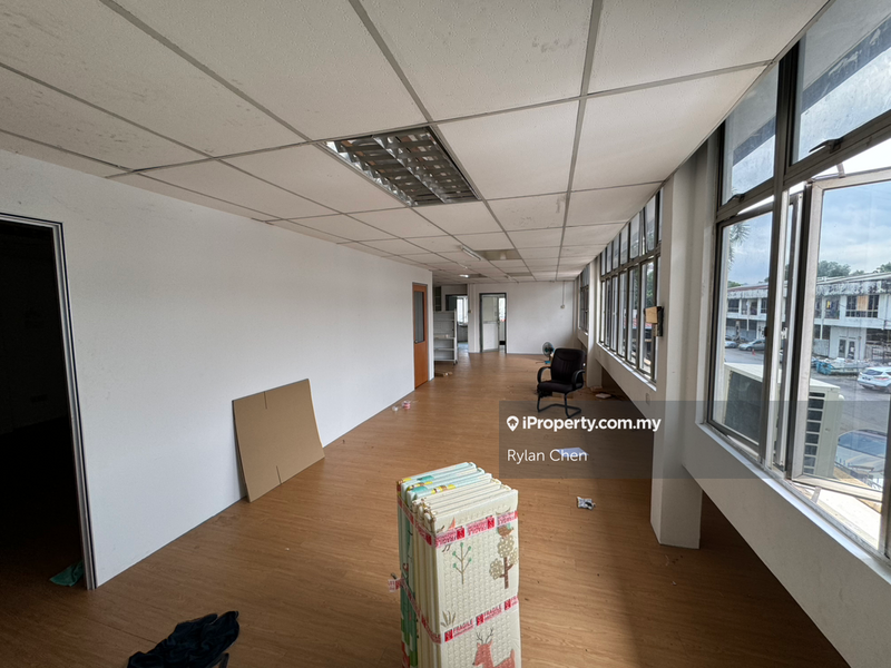 Kilang Berkembar untuk Dijual di Taman Sri Serdang, Seri Kembangan oleh Rylan Chen - iProperty.com.my