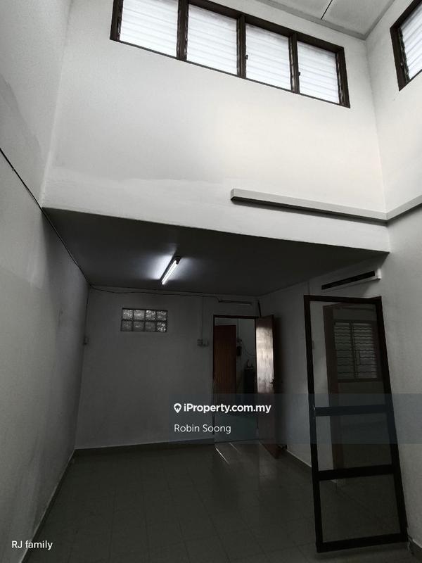 1-storey Terraced House for Sale in Bukit Senjuang, Semabok by Robin Soong - iProperty.com.my