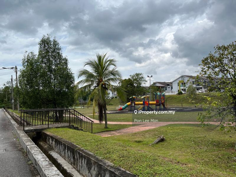 Rumah Berangkai 2 Tingkat untuk Dijual di Semenyih Parklands, Beranang oleh Pon Lee Miin - iProperty.com.my