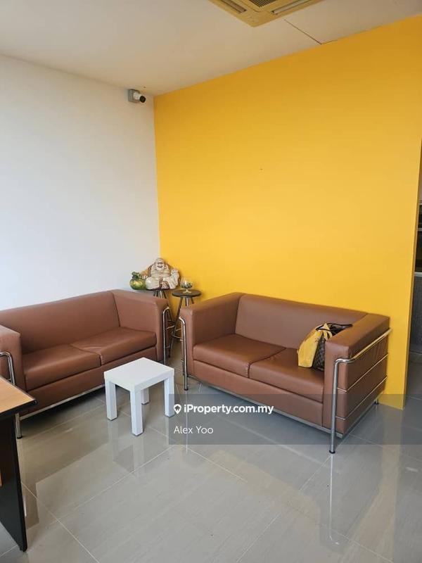 For Rent - Emerald avenue