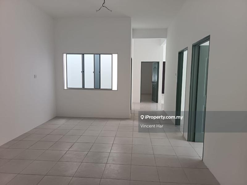 Semi-Detached House for Sale in Taman Bougainvillea, Ayer Tawar by Vincent Har - iProperty.com.my
