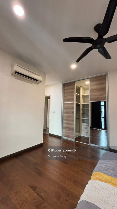 Kediaman Servis untuk Dijual di Isola oleh Suzanne Tang - iProperty.com.my
