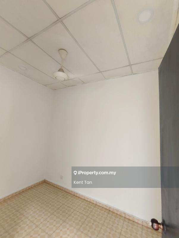 Shop-Office for Rent in Taman Pinggiran Putra, Seri Kembangan by Kent Tan - iProperty.com.my