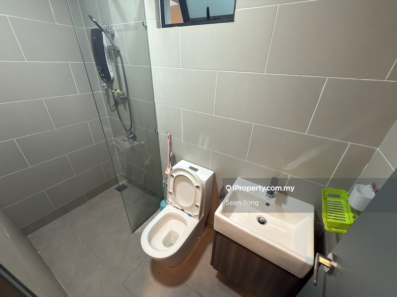 For Rent - Fortune Centra