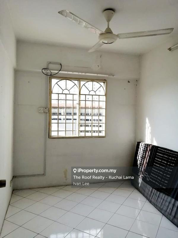 Apartment for Sale in Pangsapuri Vista Serdang by Ivan Lee - iProperty.com.my