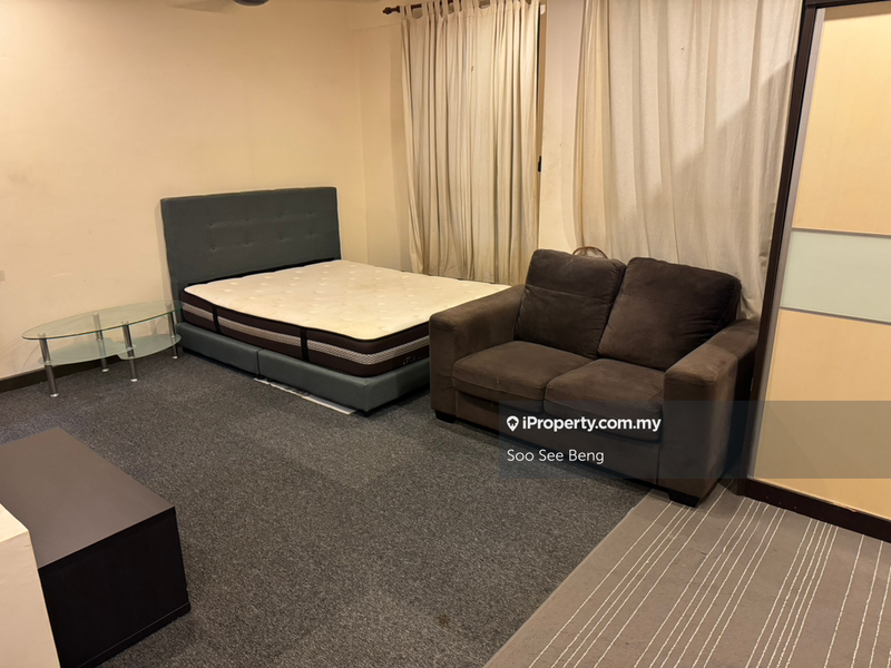 For Rent - Ritze Perdana 1