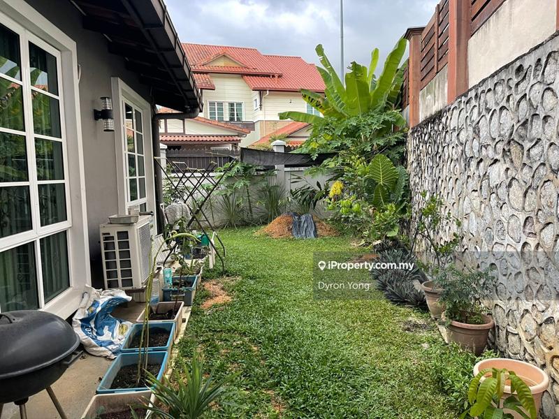 Rumah Berkembar untuk Dijual di Bandar Tun Hussein Onn, Cheras oleh Dyron Yong - iProperty.com.my