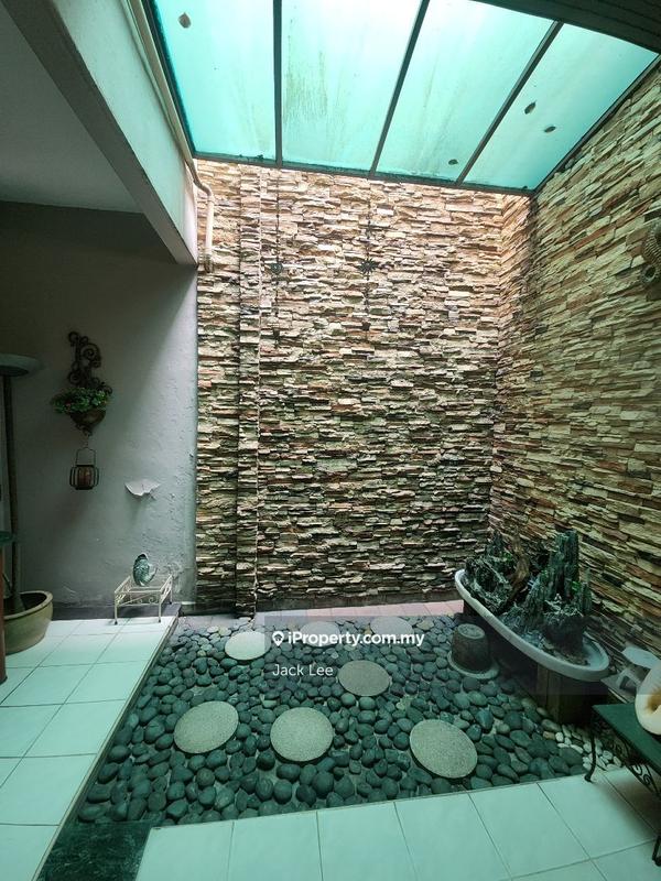 Rumah Berkembar untuk Dijual di Burhanuddin helmi, Taman Tun Dr Ismail oleh Jack Lee - iProperty.com.my