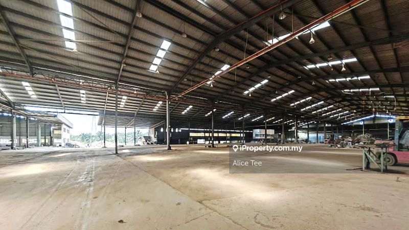 Kilang Terpisah untuk Dijual di Pekan Nenas, Pontian oleh Alice Tee - iProperty.com.my