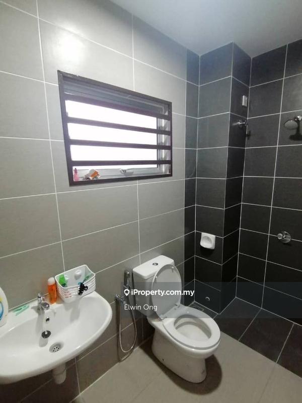 Rumah Teres 2-Tingkat untuk Dijual di Halya @ Daunan Worldwide Bandar Puncak Alam, Puncak Alam oleh Elwin Ong - iProperty.com.my