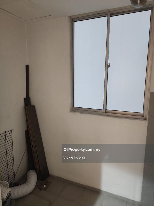 For Sale - i-Zen @ Kiara 1