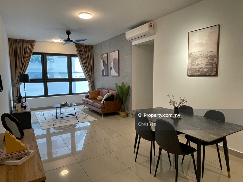 For Sale - M Vertica