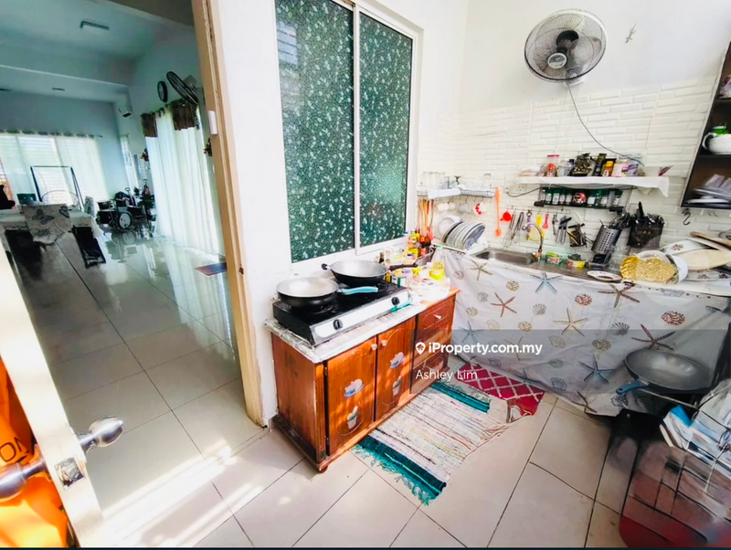 Rumah Berkembar untuk Dijual di Taman Emas, Dengkil oleh Ashley Lim - iProperty.com.my