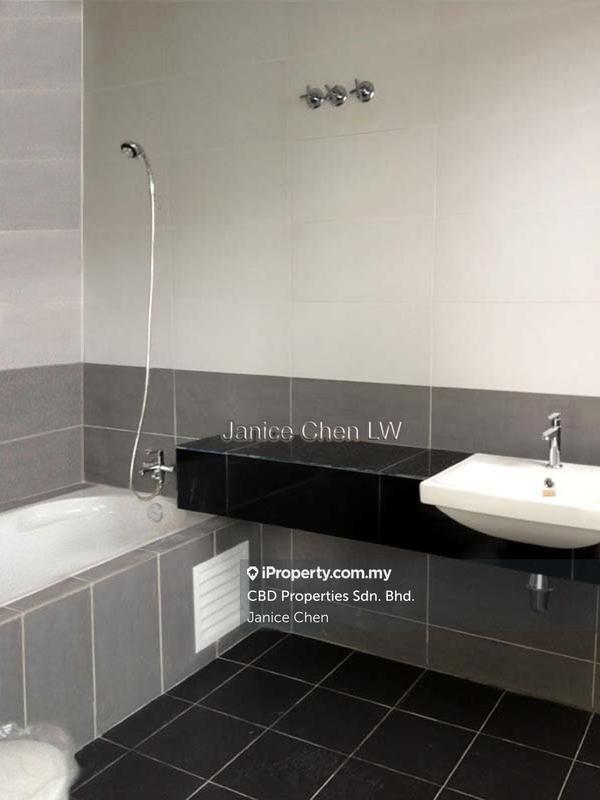 Rumah Berangkai 3 Tingkat untuk Dijual di Bandar Kinrara Seksyen 1, Bandar Kinrara oleh Janice Chen - iProperty.com.my