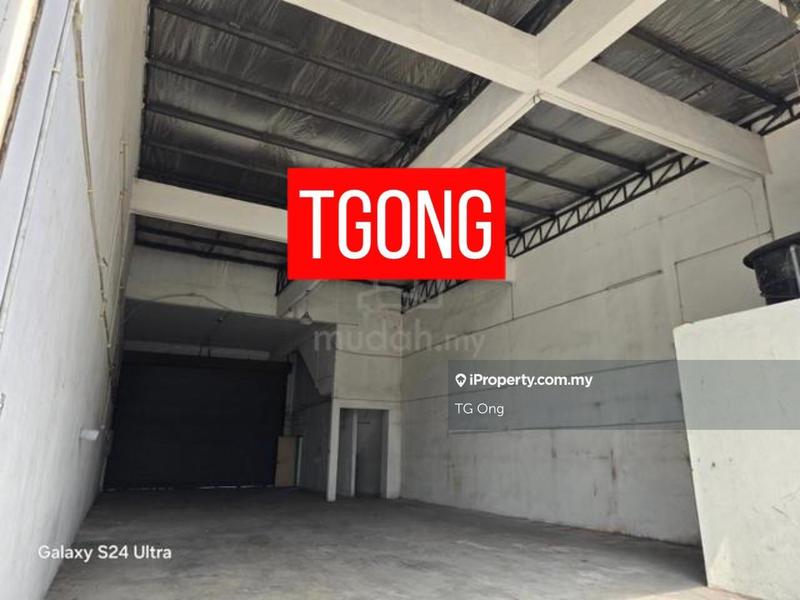 For Rent - 1.5 Storey Terrace Factory Warehouse easy access Highway