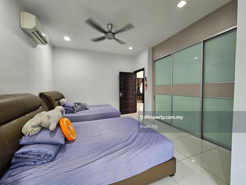 Rumah Berkembar untuk Dijual di Wira Heights, Bandar Sungai Long oleh Aivan Ng - iProperty.com.my