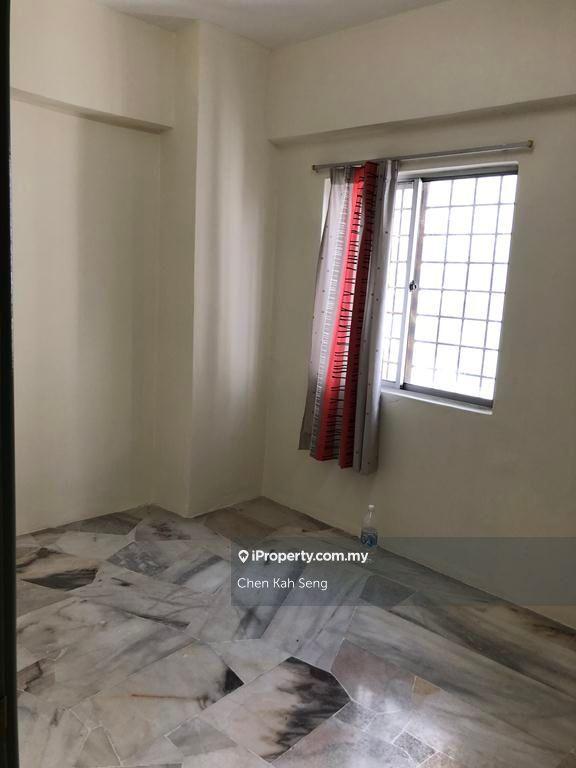 Condominium for Sale in Bukit Pandan Kondominium 1 by Chen Kah Seng - iProperty.com.my