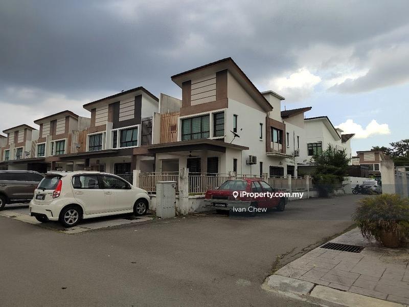 2-storey Terraced House for Sale in Lakeside Residences, Puchong by Ivan Chew - iProperty.com.my