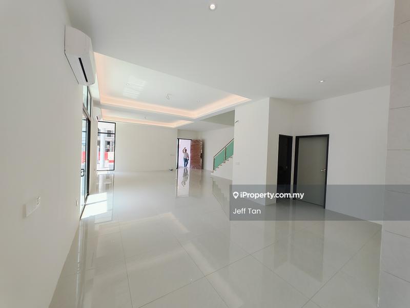 Semi-Detached House for Sale in Bandar Bukit Puchong, Puchong by Jeff Tan - Living Room - iProperty.com.my
