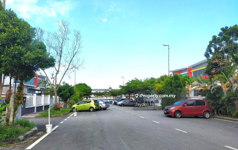 Kilang Berkembar untuk Dijual di Taman Sains Selangor, Kota Damansara oleh Jayden Heng - iProperty.com.my