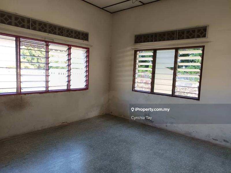 Bungalow House for Sale in Taman Sea, Seremban by Cynthia Tay - iProperty.com.my