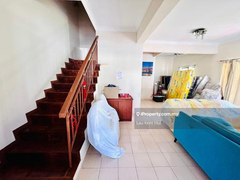 Rumah Berangkai 2 Tingkat untuk Dijual di Taman Equine, Seri Kembangan oleh Lau Kent Hui - iProperty.com.my