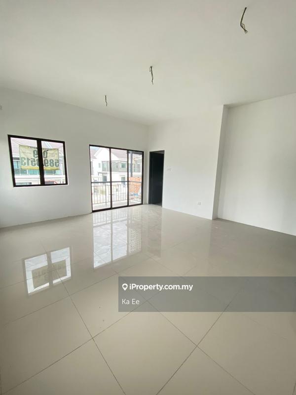 Rumah Berkembar untuk Dijual di Scientex Rawang, Rawang oleh Ka Ee - iProperty.com.my