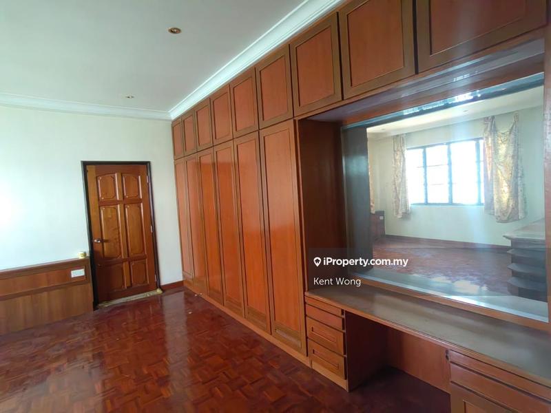 Bungalow House for Sale in Taman Bukit Pantai, Bangsar by Kent Wong - iProperty.com.my