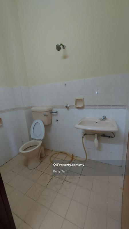 Rumah Berangkai 2 Tingkat untuk Dijual di Bandar Baru Salak Tinggi, Sepang oleh Kerry Tam - iProperty.com.my