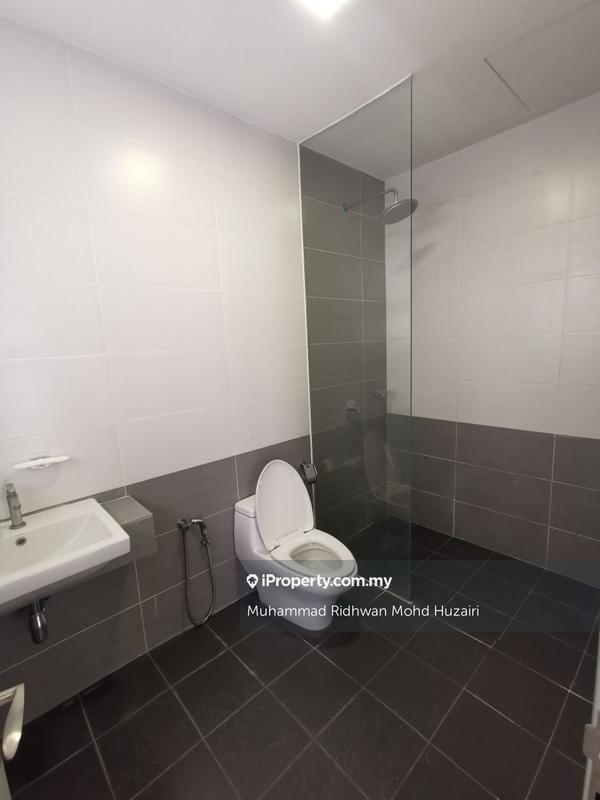 Rumah Berangkai 2.5 Tingkat untuk Dijual di Dengkil, Selangor oleh Muhammad Ridhwan Mohd Huzairi - iProperty.com.my