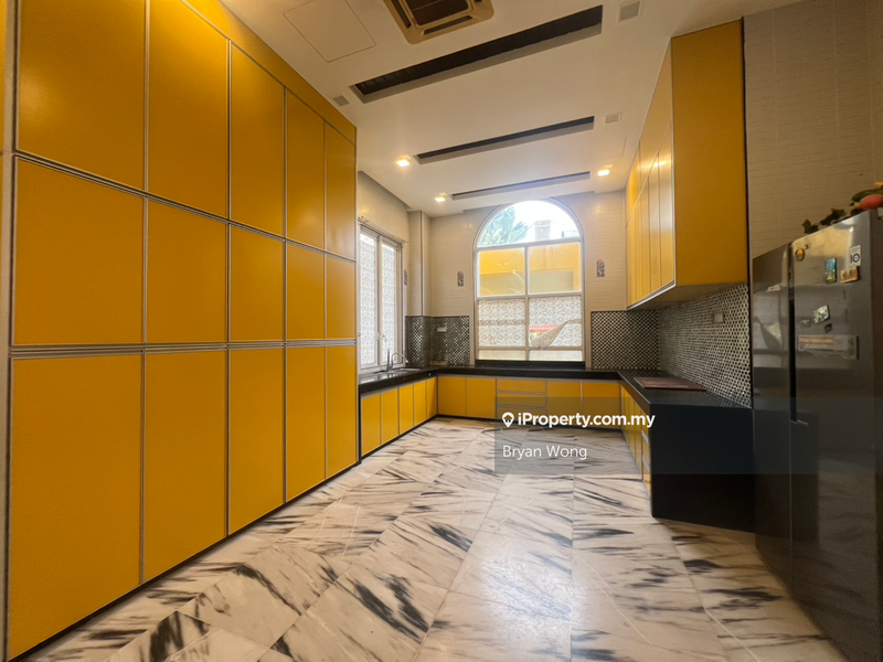 Bungalow House untuk Dijual di Country Heights, Kajang oleh Bryan Wong - iProperty.com.my