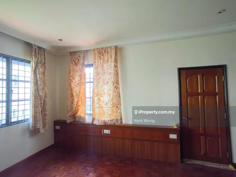Bungalow House for Sale in Taman Bukit Pantai, Bangsar by Kent Wong - iProperty.com.my
