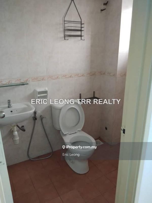 Townhouse for Sale in Taman Lagenda Mas, Cheras by Eric Leong - iProperty.com.my