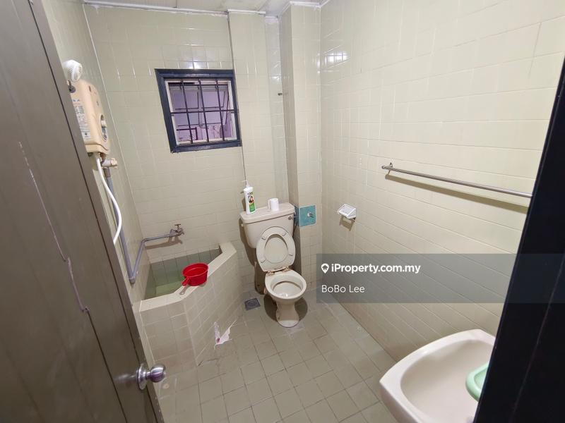 Semi-Detached House for Sale in Taman Overseas Union (Taman Oug), Jalan Klang Lama (Old Klang Road) by BoBo Lee - iProperty.com.my