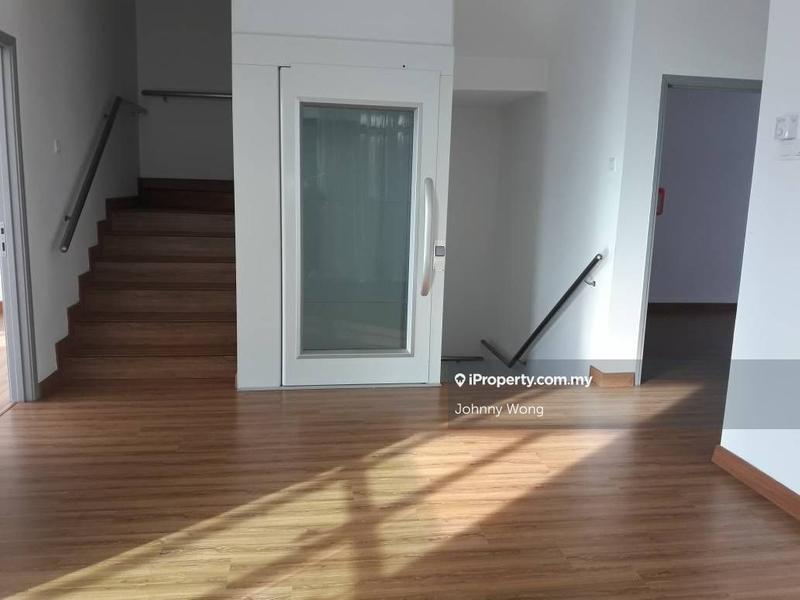 Rumah Berkembar untuk Dijual di Usj 1, Subang Jaya oleh Johnny Wong - iProperty.com.my